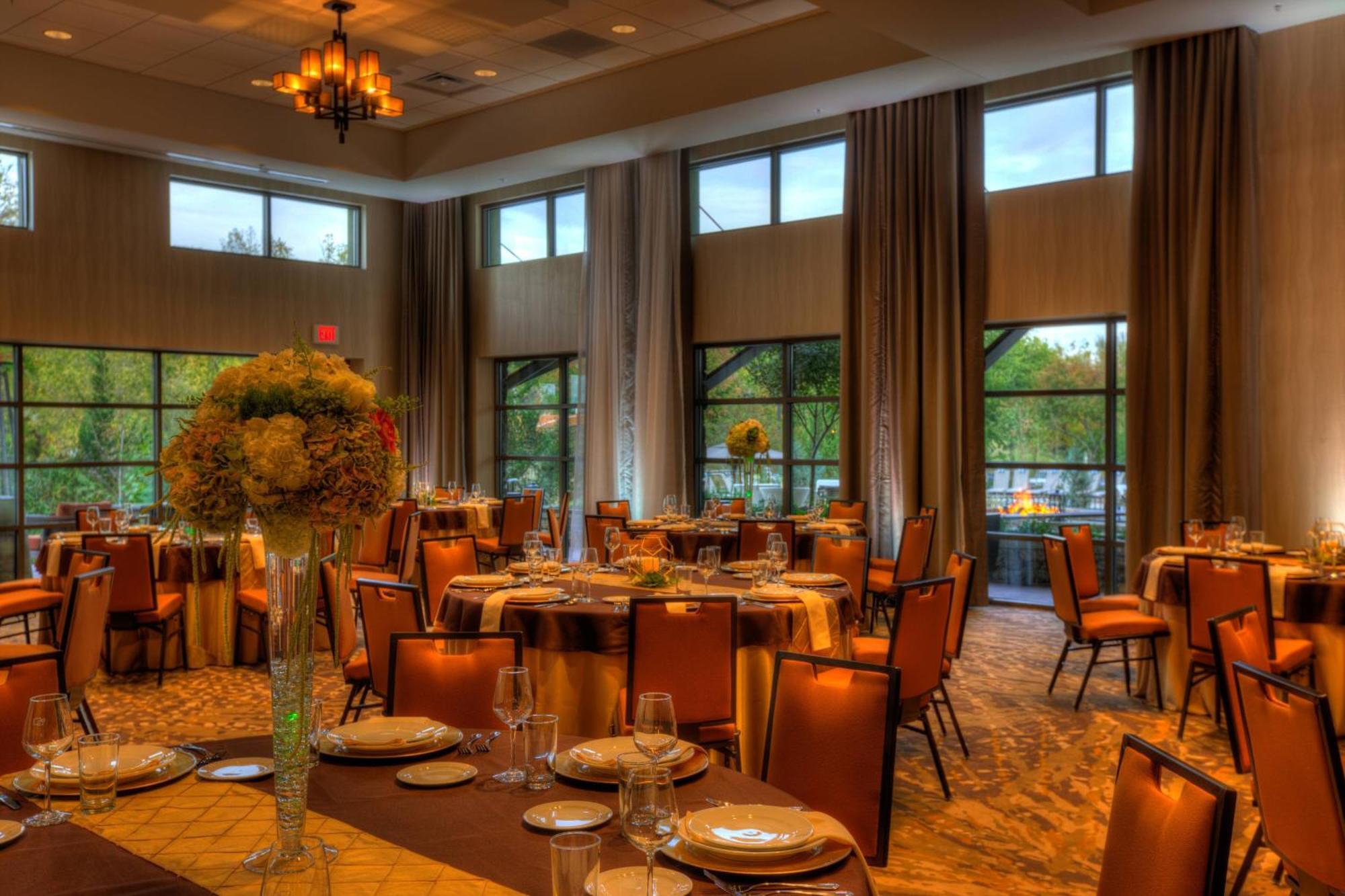 מלון Courtyard By Marriott פיג'ן פורג' מראה חיצוני תמונה