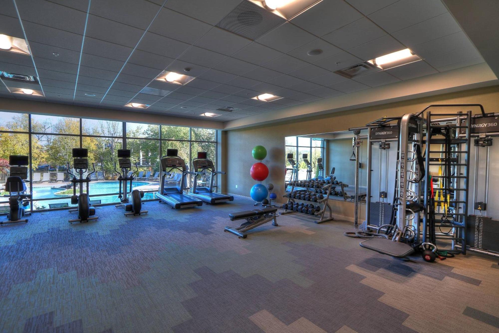 מלון Courtyard By Marriott פיג'ן פורג' מראה חיצוני תמונה