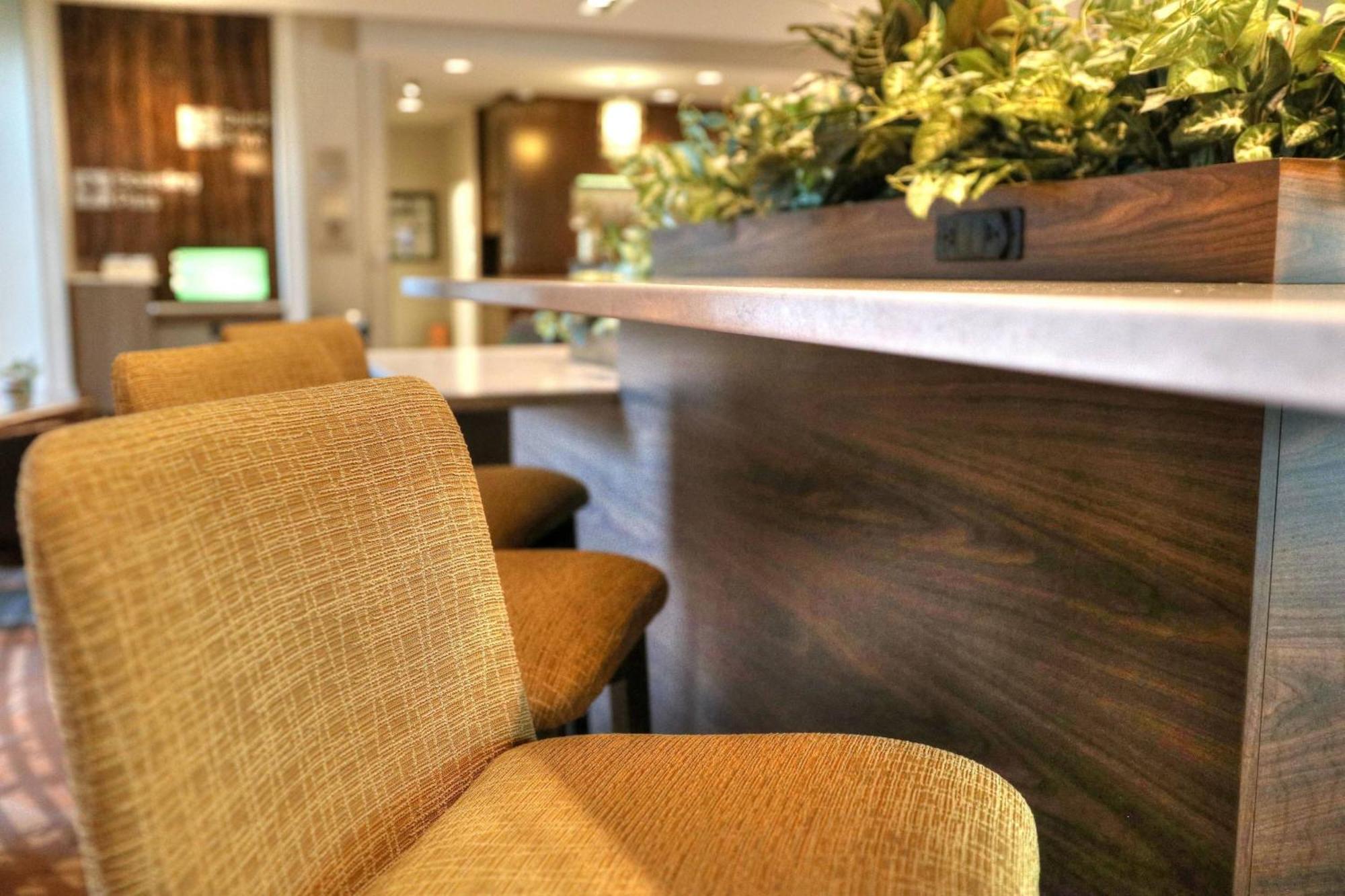 מלון Courtyard By Marriott פיג'ן פורג' מראה חיצוני תמונה
